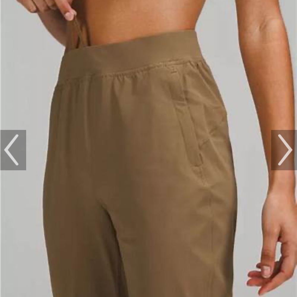 Lululemon Adapted state high rise joggers size 4 Brown Tan. Used good condition